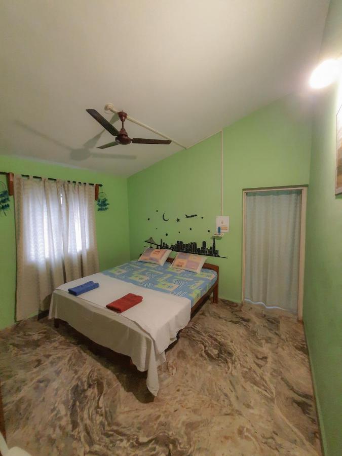 Auslyn Guest House Bogmalo Exterior foto